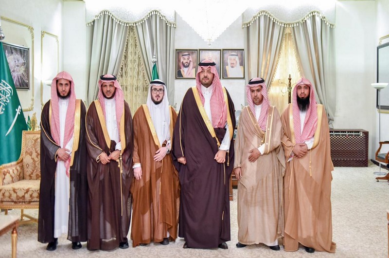 الأمير فيصل بن خالد يلتقي رئيس مجلس إدارة الجمعية الخيرية للتوعية بأضرار التدخين والمخدرات