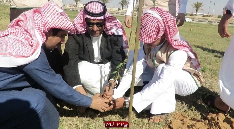 بالصور : الدغيم يفتتح مبادرة لغرس 15 ألف شجرة بمحافظة العويقيلة