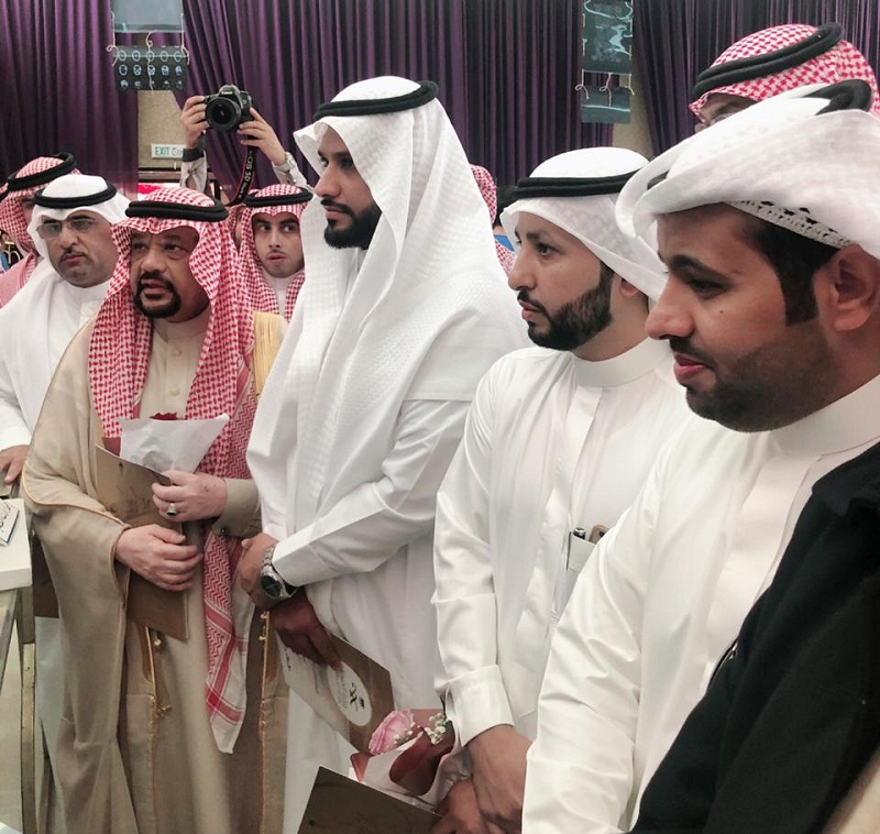 الدكتور الرويلي يرعى