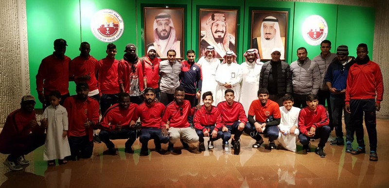 نادي عرعر يزور الهيئة الملكية بالجبيل.. وأبناء عرعر في الجبيل يحتفون به