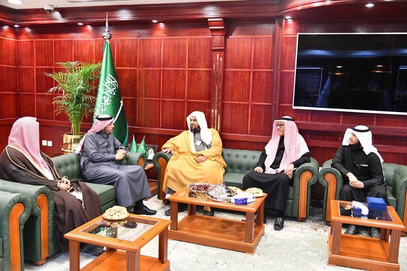 أمين الشمالية يستقبل مدير هيئة الأمر بالمعروف ووفد جامعة الحدود الشمالية لبحث تراخيص المرصد الفلكي