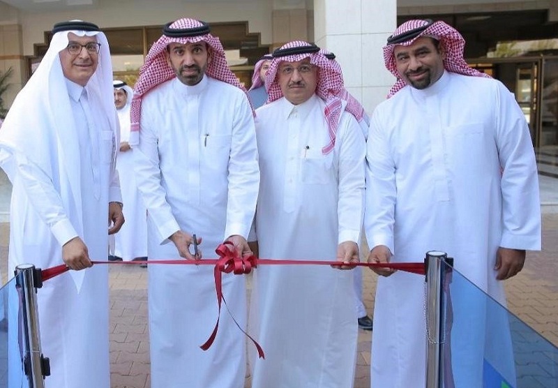 «وزير العمل» يدشن 3 فروع متنقلة جديدة لـ