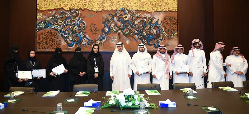 مشاركون في ملتقى الحوار والتطوع: العمل التطوعي ركيزة أساسية لنشر ثقافة الحوار وتعزيز قيم التعايش المجتمعي والتلاحم الوطني