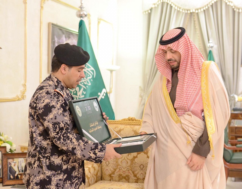 أمير منطقة الحدود الشمالية يستقبل قائد قوة أمن المنشآت بالمنطقة