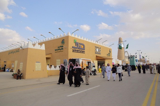 32 أسرة منتجة تُشارك في جناح وزارة العمل في الجنادرية بالمأكولات الشعبية والحرف اليدوية