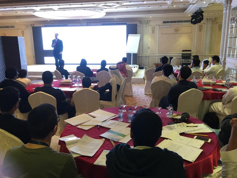 برنامج تدريبي لتأهيل 104 طلاب وطالبات للتصفية النهائية لـ