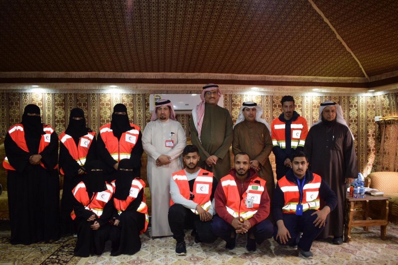 رئيس الهلال الأحمر يواصل جولاته الميدانية بالمناطق.. ويتفقد العمل الإسعافي في الحدود الشمالية