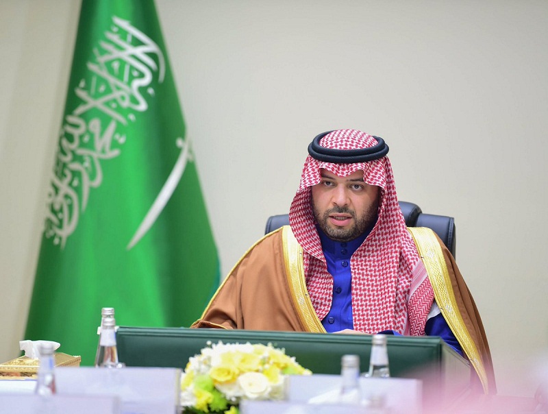 أمير الحدود الشمالية يرأس الاجتماع التنموي بمحافظة العويقيلة