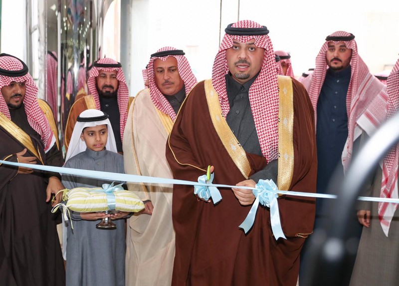 أمير منطقة الحدود الشمالية يفتتح مبنى مكتب العمل بمحافظة طريف