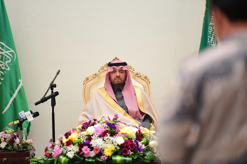 أمير منطقة الحدود الشمالية يتفقد قطاع حرس الحدود بمركز الشعبة