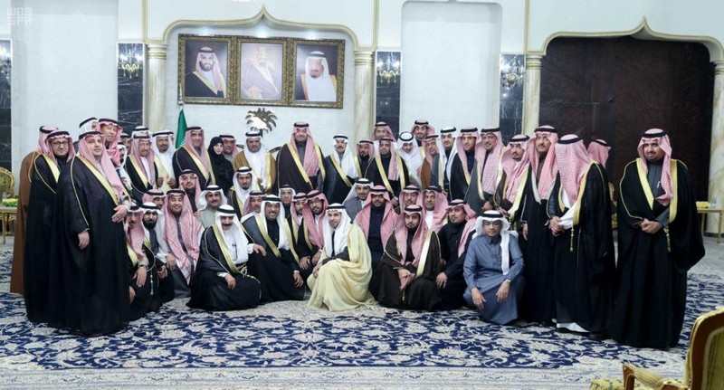 أمير الحدود الشمالية يستقبل رئيس مجلس الغرف السعودية