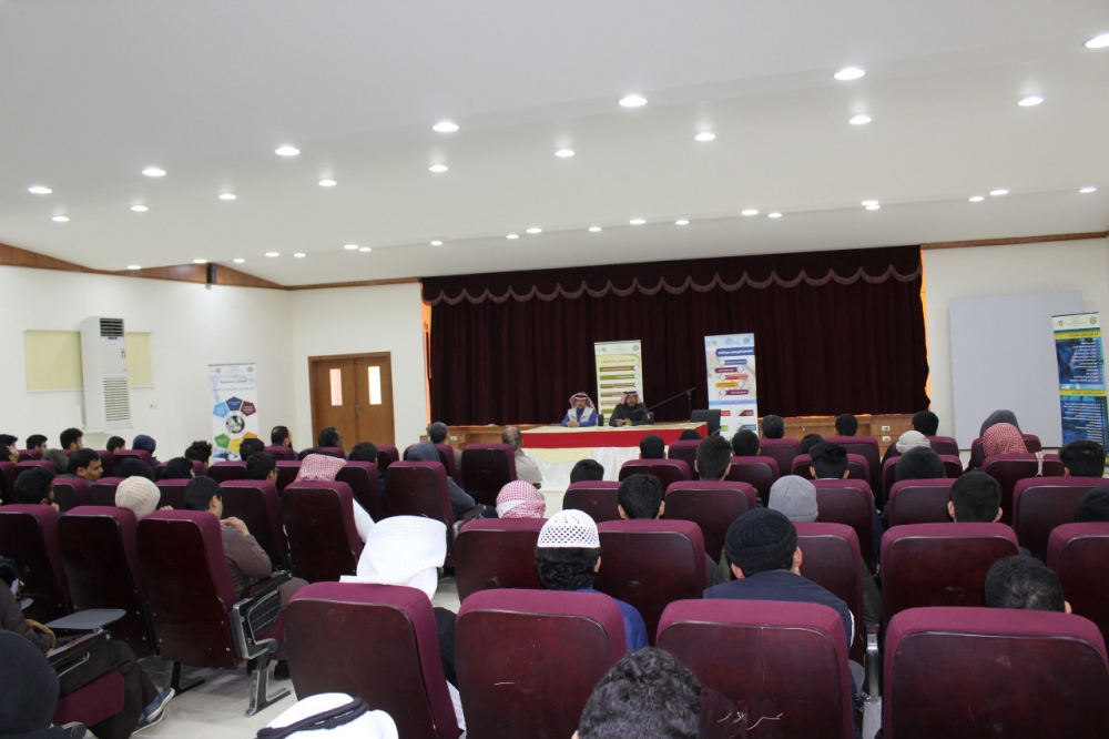 تزامناً مع قرب فترة الاختبارات النهائية.. مكافحة المخدرات تقيم برنامجاً توعوياً لطلاب المرحلة الثانوية