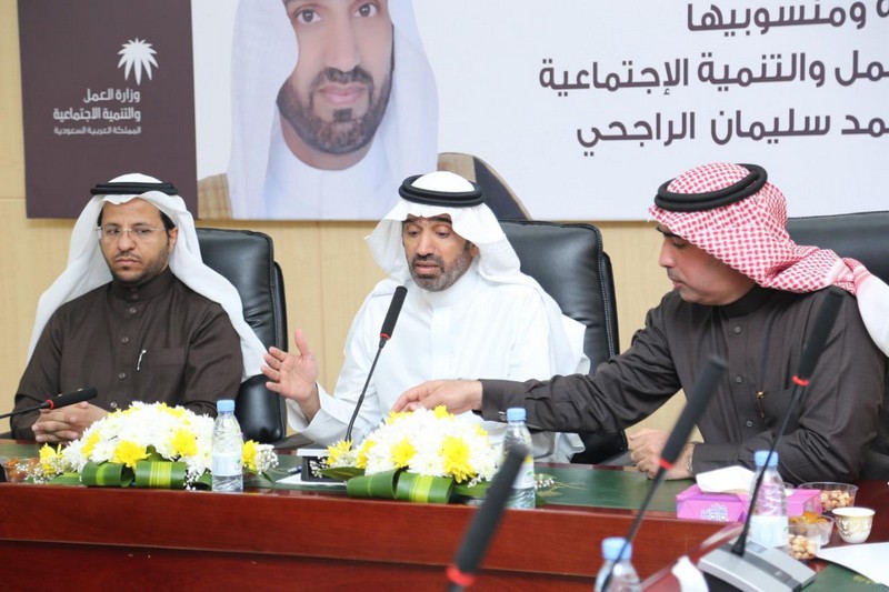 «وزير العمل» يؤكد في لقاء مع رئيس وأعضاء غرفة الحدود الشمالية على تعزيز الشراكة والتكامل لنمو القطاع وتحقيق التوطين المستدام