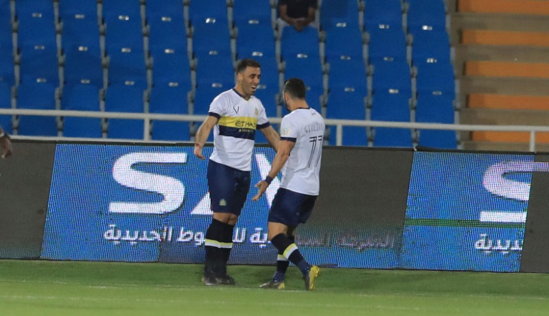 حمدالله يضرب الرائد «رايح جاي»