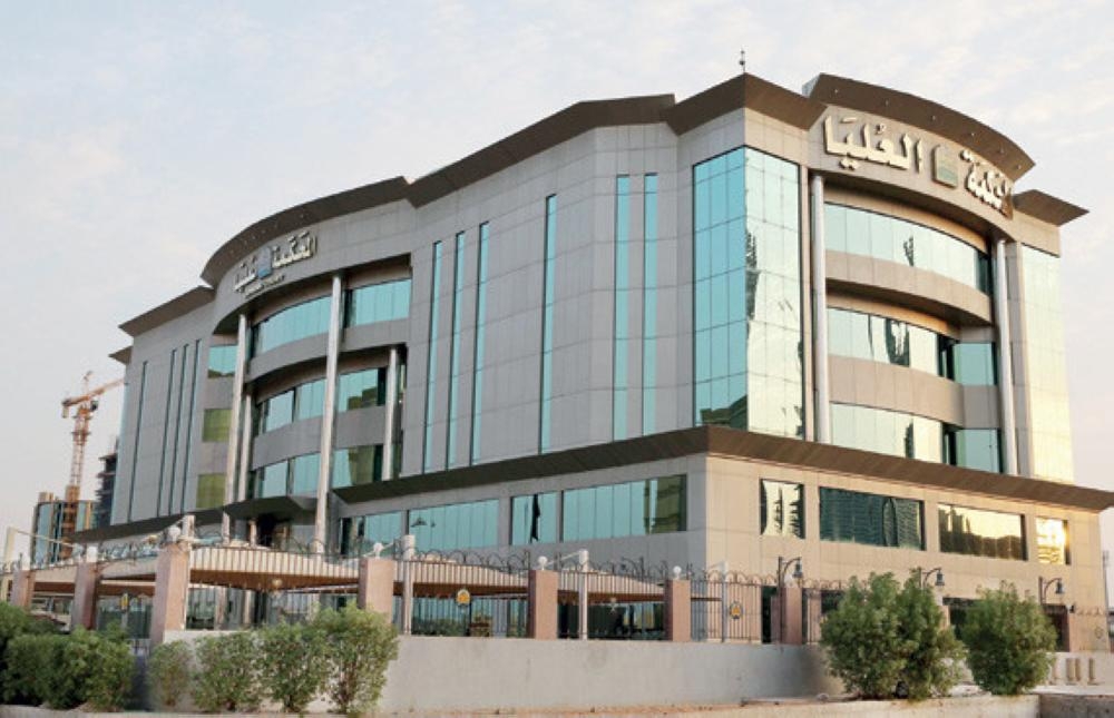 المحكمة العليا : لم يرد ما يثبت رؤية هلال شهر رمضان مساء هذه الليلة