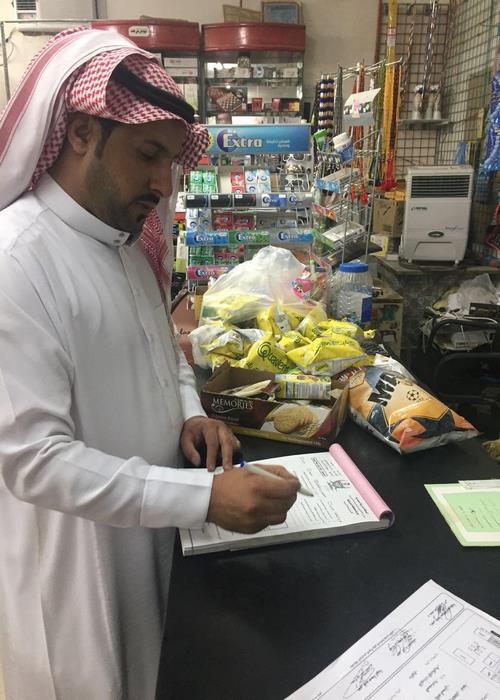 رئيس بلدية العويقيلة يعتمد تنفيذ خطة الرقابة البلدية