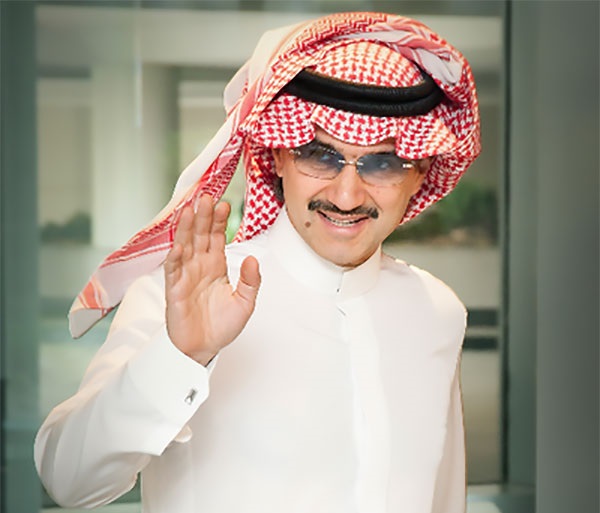 الوليد بن طلال يعلن عن مكافأة لـ