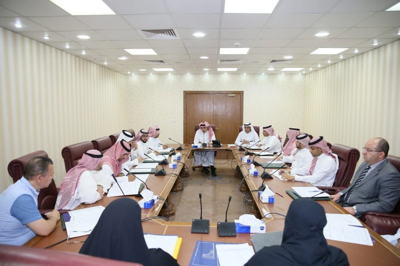 جامعة الحدود الشمالية تستقبل وفداً من المؤسسة العامة للتدريب المهني والتقني