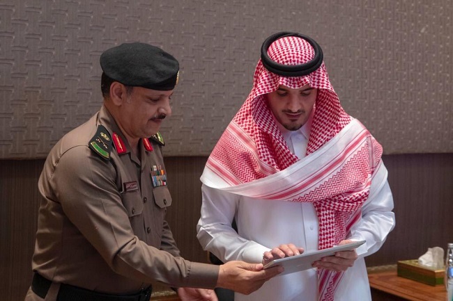 وزير الداخلية يدشن