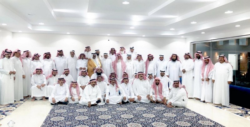 بعد أكثر من ربع قرن يجتمعون للمعايدة