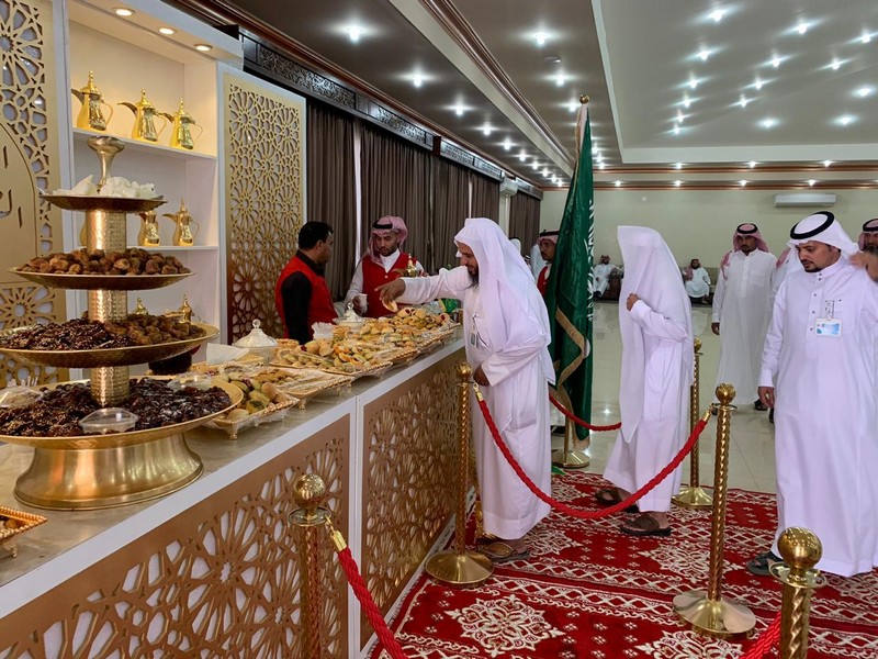فرع الشؤون الإسلامية بعرعر يقيم حفل معايدة لمنسوبيه