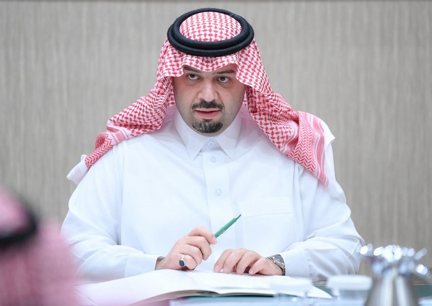 أمير منطقة الحدود الشمالية يرأس الاجتماع الثاني للجنة الإسكان التنموي بالمنطقة ويوجه بدراسة إنشاء جمعية للإسكان التنموية