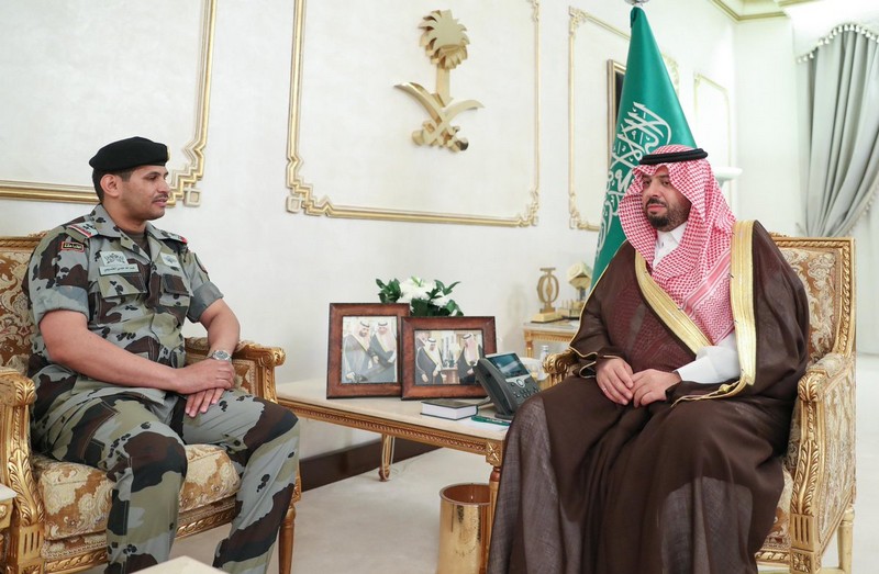 أمير الحدود الشمالية يستقبل قائد قوة الطوارئ الخاصة بالمنطقة