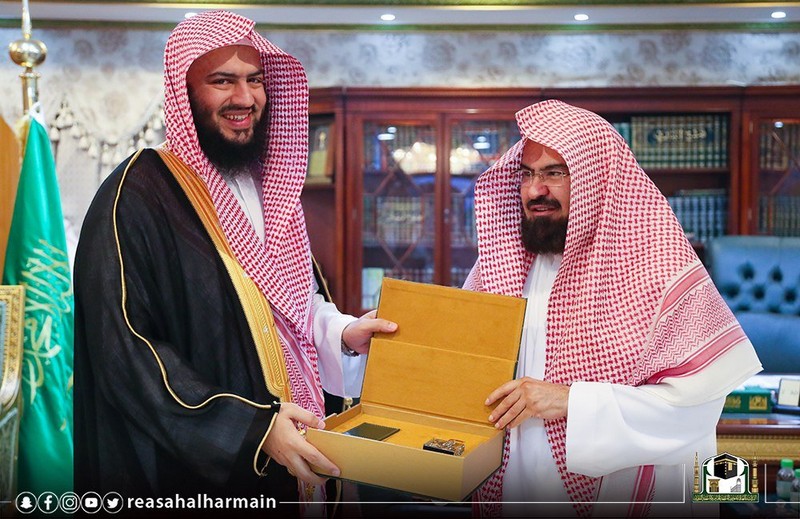 الشيخ السديس يستقبل فضيلة رئيس محكمة عرعر