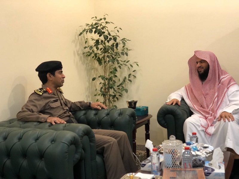 مدير شرطة الحدود الشمالية يزور فضيلة رئيس المحكمة العامة بعرعر