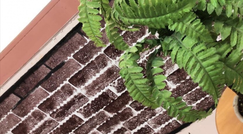 مركز الحي المتعلم التابع لإدارة التعليم المستمر يقيم دورة في الديكورات وطلاء الحائط