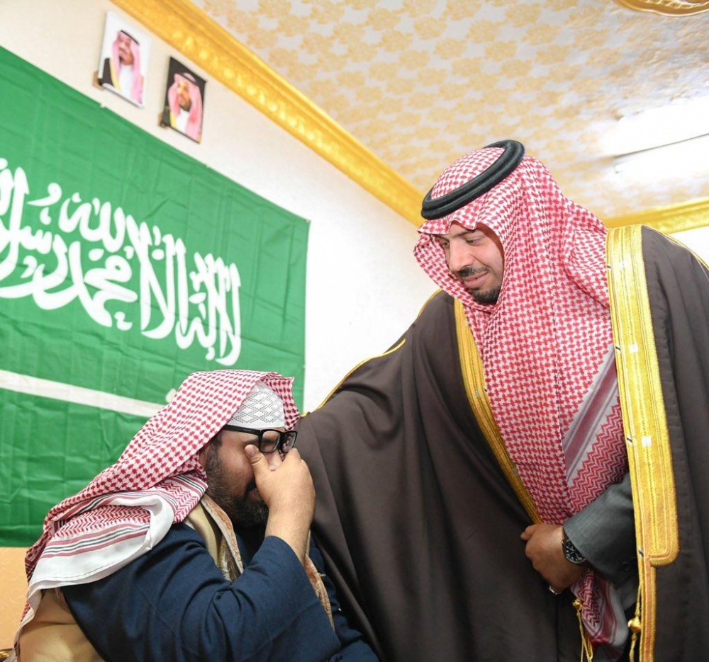 سمو أمير الحدود الشمالية يوجه بتوفير العلاج المناسب لمريض السمنة وداء الفيل : خلف الشمري