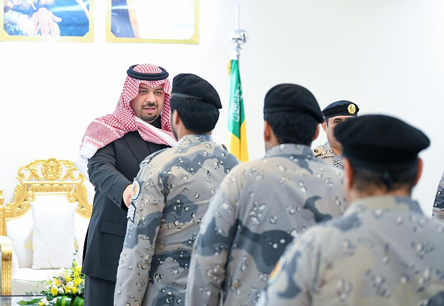 سمو أمير منطقة الحدود الشمالية يتفقد قطاع حرس الحدود بمحافظة رفحاء