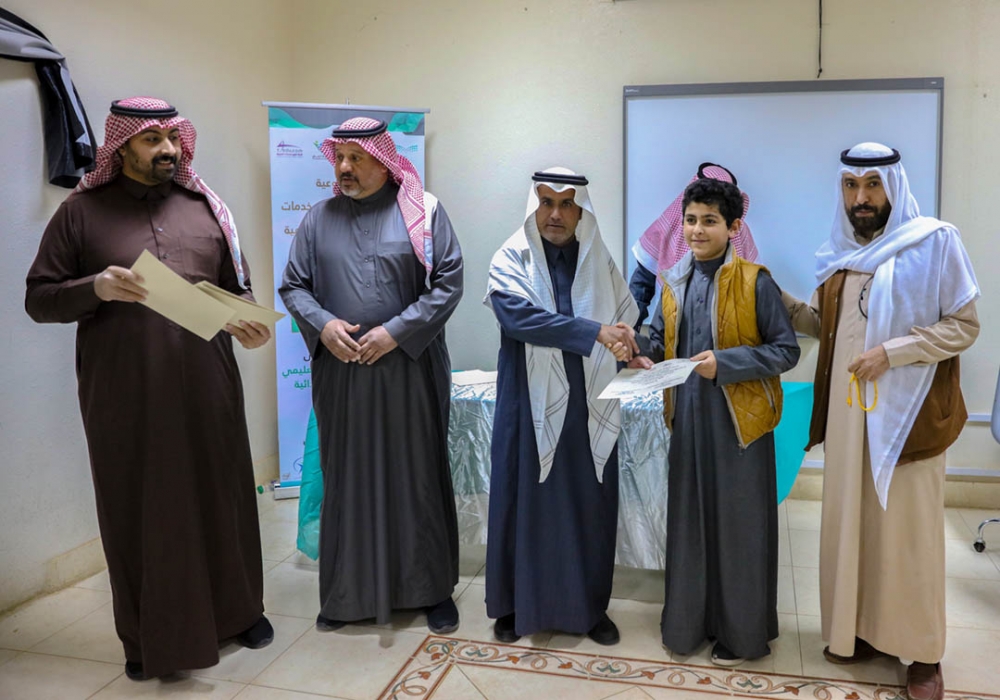 اختتام دورة الروبوتات في نادي الحي الترفيهي التعليمي بمدرسة الملك خالد بعرعر