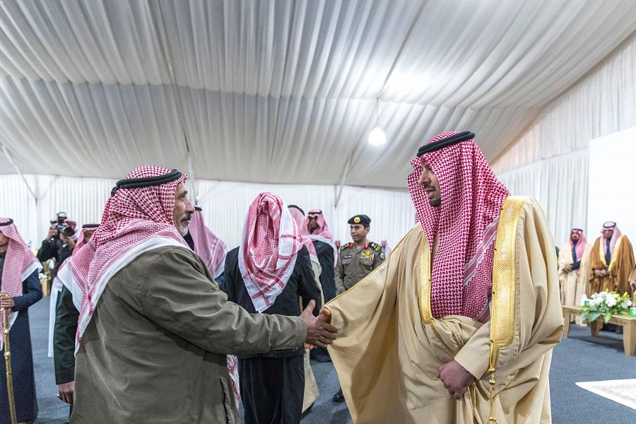 سمو أمير منطقة الحدود الشمالية يتفقد محافظة طريف