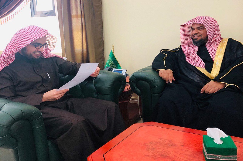 مدير عام فرع الرئاسة العامة لهيئة الأمر بالمعروف بمنطقة الحدود الشمالية يزور رئيس المحكمة الإدارية بالمنطقة