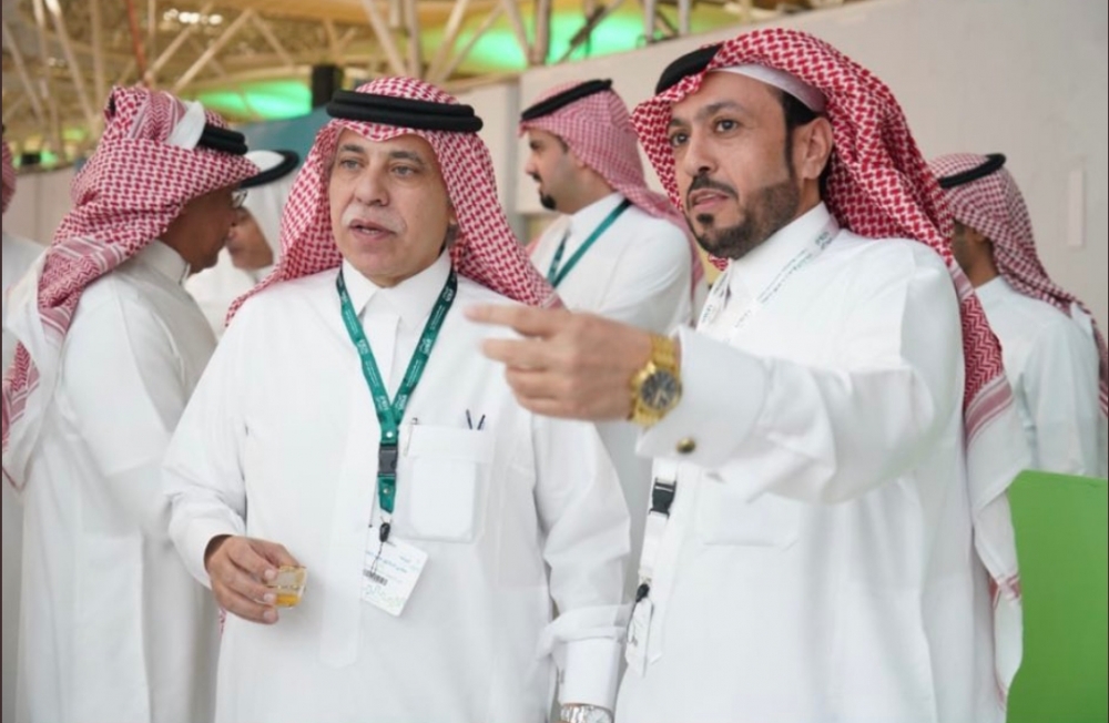 وزير الشؤون البلدية يزور جناح أمانة منطقة الحدود الشمالية بملتقى الإستثمار البلدي