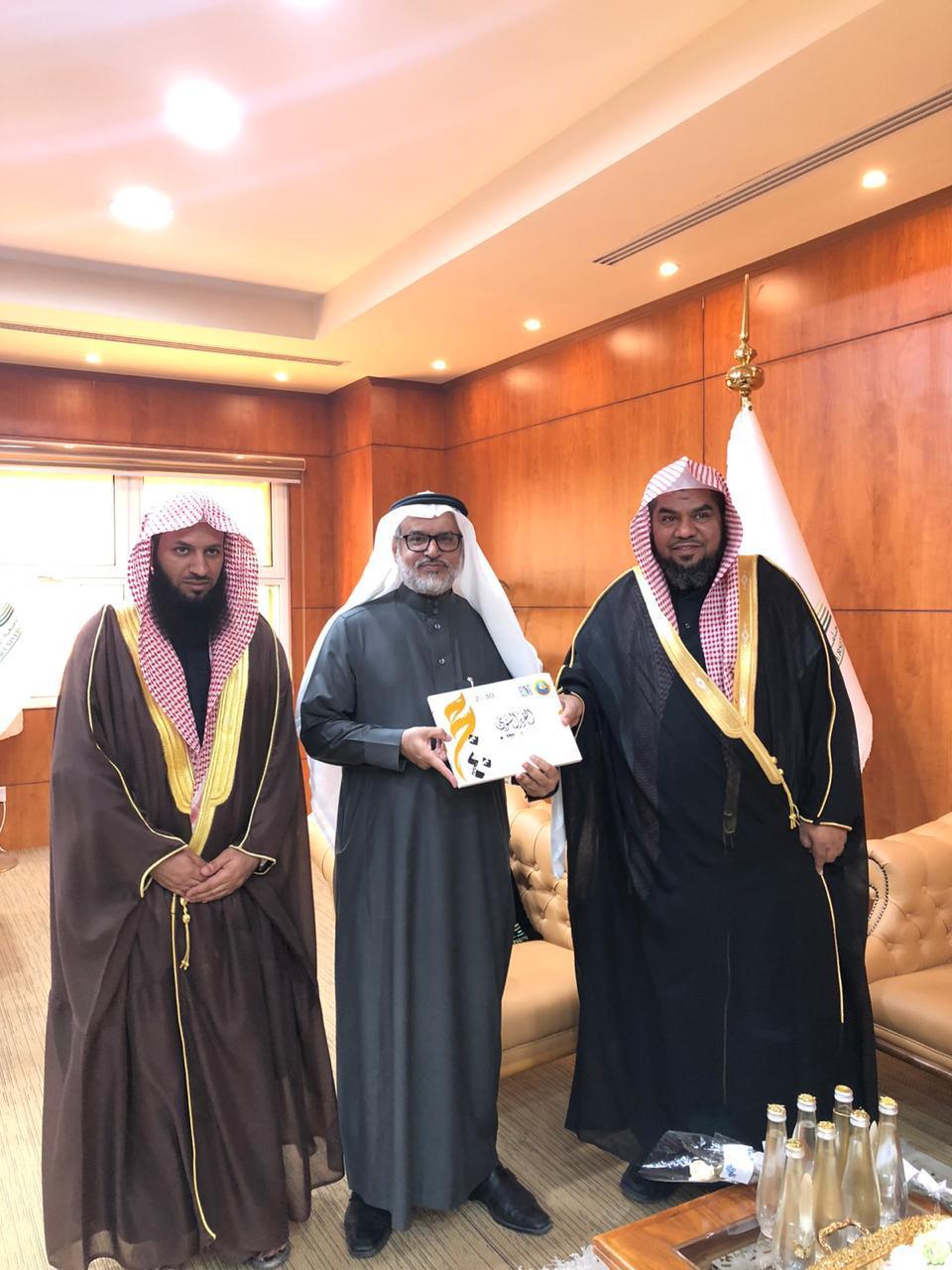 مدير فرع هيئة الأمر بالمعروف بمنطقة الحدود الشمالية يزور مدير جامعة الحدود الشمالية