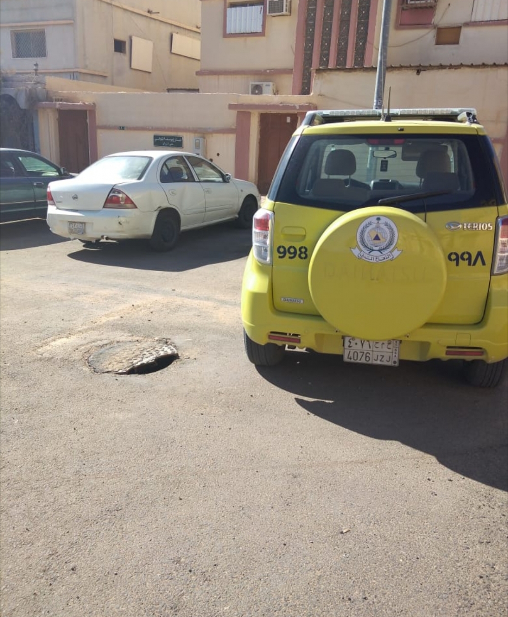 مدني الشمالية يتفاعل مع مطالب أهالي حي الريان بعرعر .. ويقوم بدرء خطر بركة صرف صحي أمام الابتدائية 23