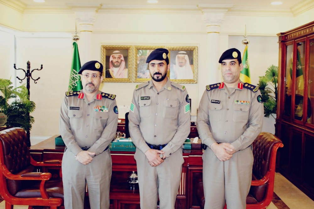 ترقية حمد ختام الحازمي رتبة رقيب بالدفاع المدني بمنطقة الحدود الشمالية