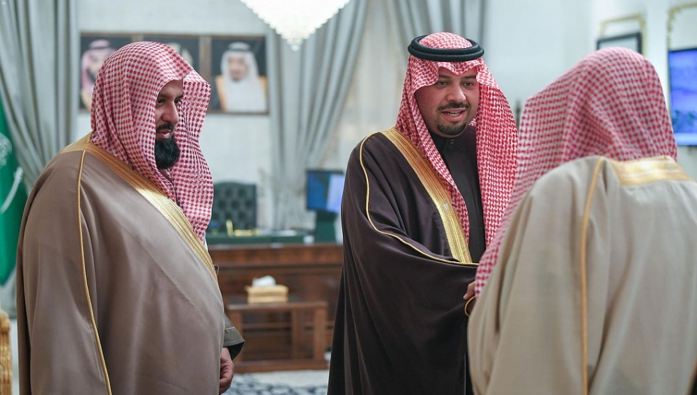 سمو أمير الحدود الشمالية يستقبل الرئيس العام لهيئة الأمر بالمعروف