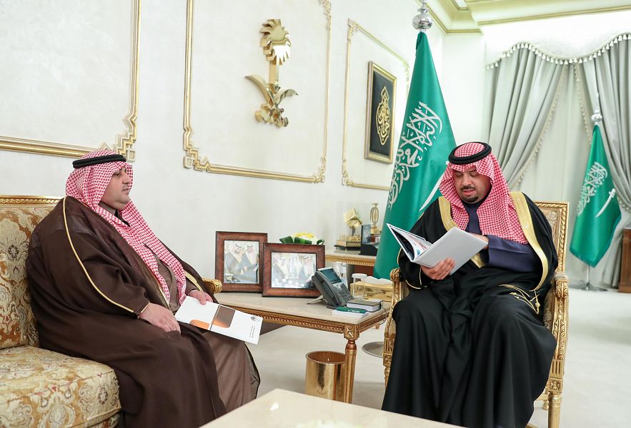 سمو أمير منطقة الحدود الشمالية يستقبل رئيس وأعضاء مجلس إدارة الغرفة التجارية الصناعية بعرعر