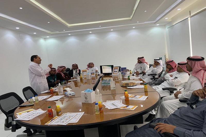 وزارة التجارة بالحدود الشمالية تقدم لمنسوبيها محاضرة تثقيفية للوقايةمن فايروس كورونا الجديد (COVID-19)