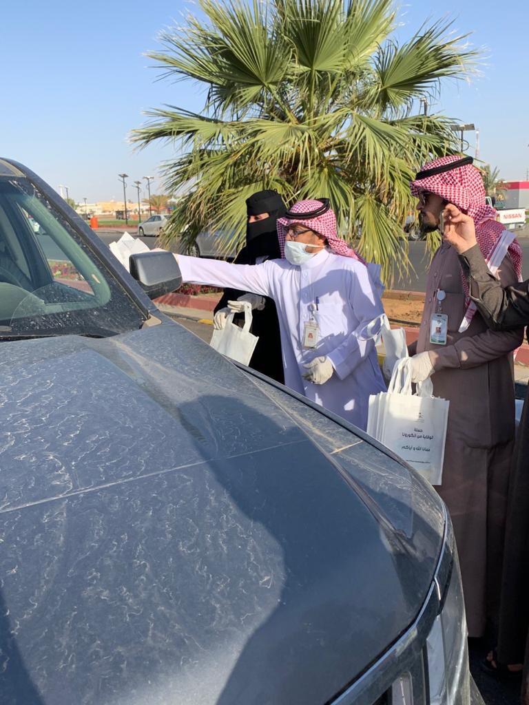 بالشراكة مع صحة الحدود الشمالية : فرع وزارة الموراد البشرية ينفذ حملة توعوية صحية