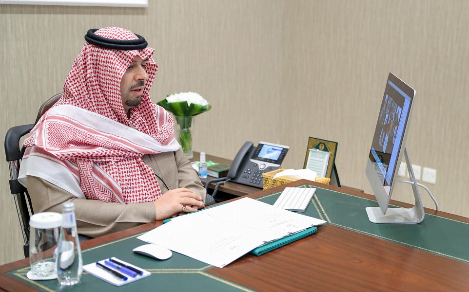 سمو أمير الحدود الشمالية يرأس عبر الاتصال المرئي اجتماع جودة التعليم والتدريب عن بعد