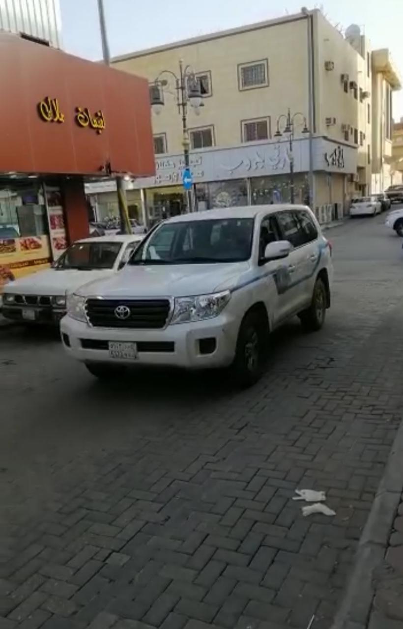 فرع هيئة الأمر بالمعروف بمنطقة الحدود الشمالية يشارك ميدانياً وتوعوياً في حملة (وليسعك بيتك)