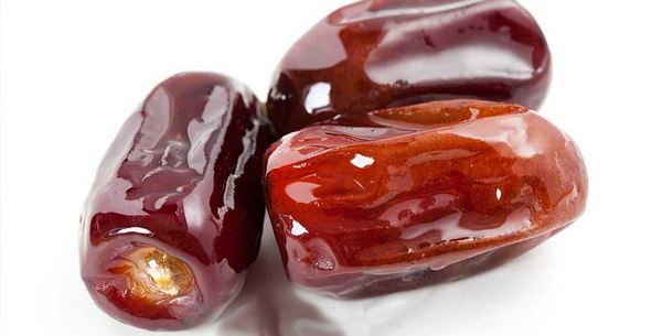 تقلل العطش .. الدكتور الخضيري يحدد الوجبة المثالية للسحور