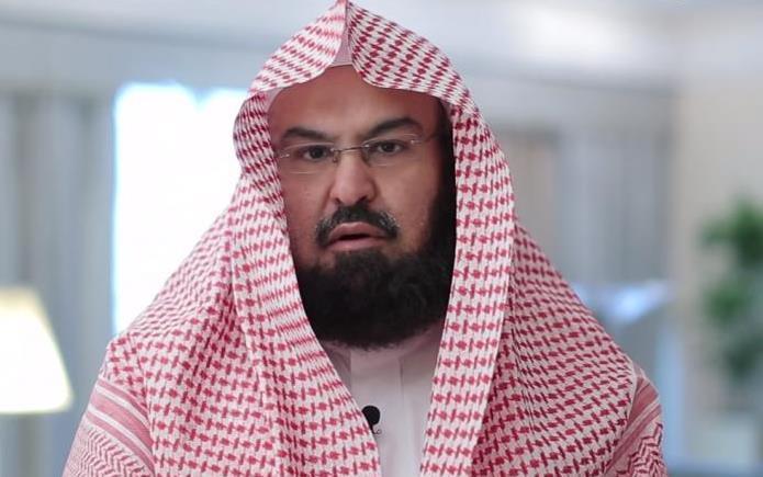 تولى إمامة المسجد الحرام والمسجد النبوي .. سيرة موجزة للشيخ عبدالرحمن السديس (فيديو)