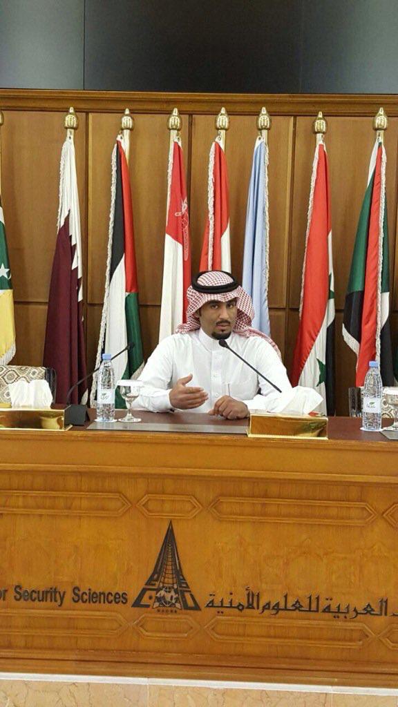 طلال كرمان الحازمي يحصل على درجة الدكتوراة .. وعرعر اليوم تهنيء