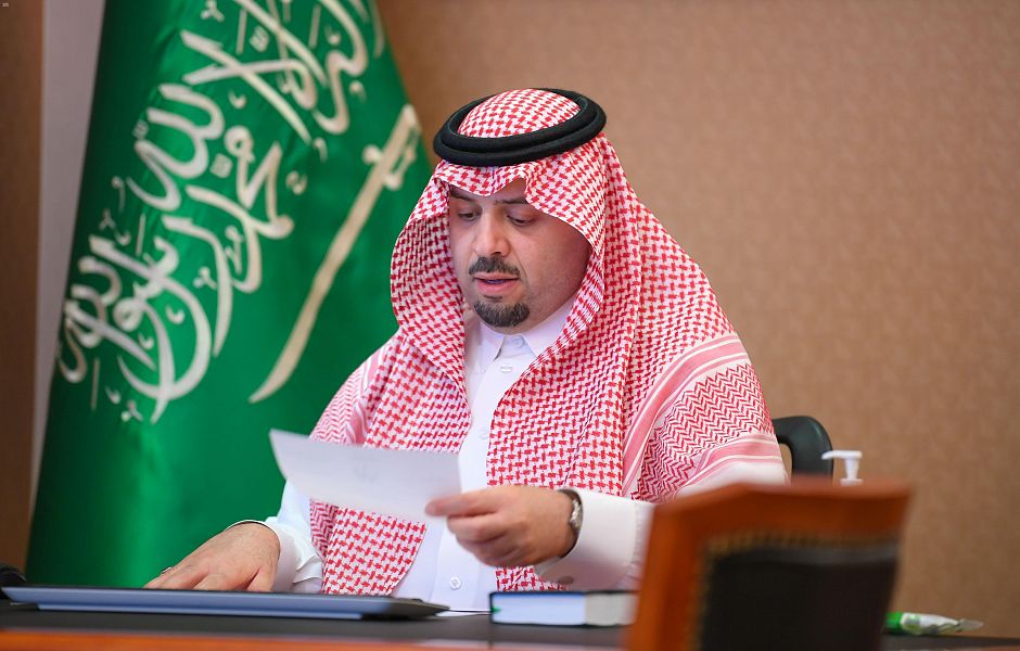 سمو أمير الحدود الشمالية يرأس الاجتماع الثالث مع وكلاء الإمارة والمحافظين