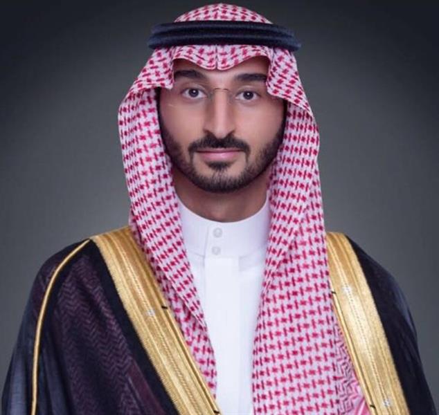 وزير الحرس الوطني يوجه بفتح باب التسجيل بكلية الملك خالد العسكرية لحملة الشهادة الجامعية
